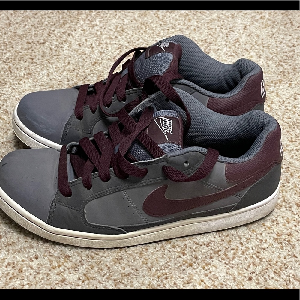 Nike Dunk Low skate shoe NYC size 8 men’s (or large boy) like new